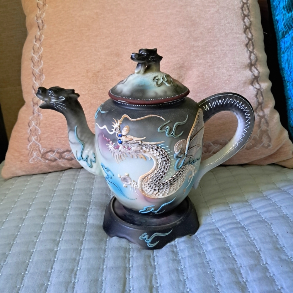 Antique Japanese Moriage Black Shadow White Dragon Ware Nippon Teapot w/Stand